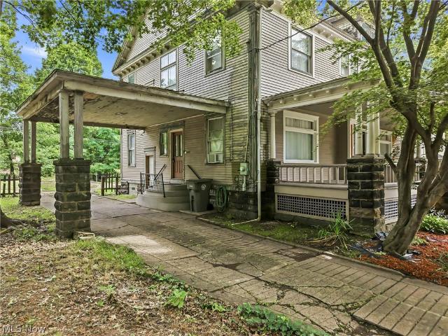 236 N Heights Avenue