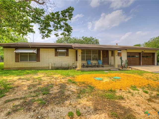 236 Shady Ln, Seguin, TX 78155 | MLS #612482