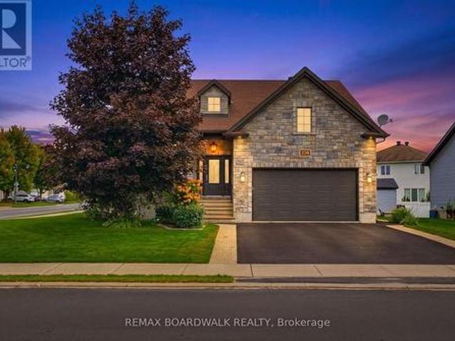 236 Sterling Avenue, Clarence Rockland, ON, K4K 0G8 house for sale | Listing ID X13804 | Royal LePage