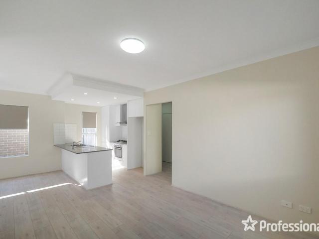 2/36 Willespie DrivePearsall WA 6065, Australia