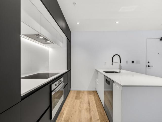 2375, Ch. Lucerne, MV114, Mont Royal