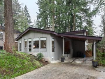 2376 King Albert Avenue, Coquitlam, BC, V3J 7E4 house for sale | Listing ID R3117 | Royal LePage