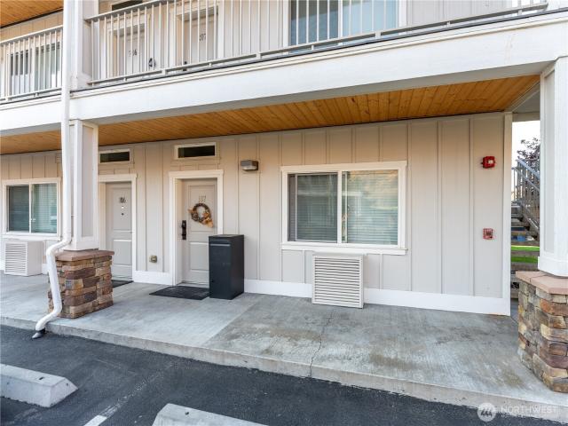 23772 Crescent Bay Dr NW, Unit 107, Quincy, WA 98848 | MLS #2442