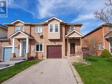 House for sale in Halton - Garden, Gym