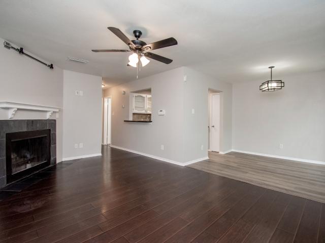 2379 Briarwest Boulevard 28