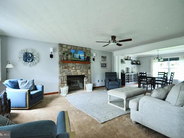 2372 Corinna Court