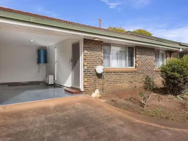 2/373 Tor Street, Wilsonton, QLD 4350