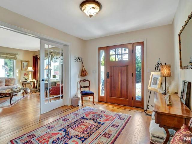 237 Cedar Ln