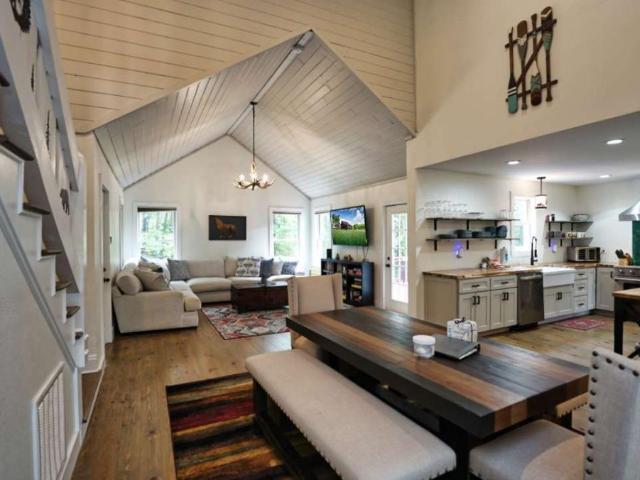 237 Chestnut Gap Road