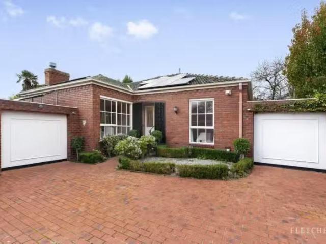 2/37 Aylmer Street, Balwyn North VIC 3104 House Auction