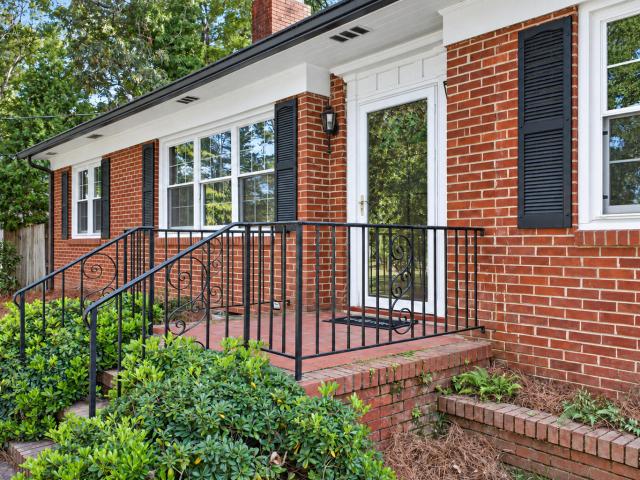 237 Barnard Avenue SE