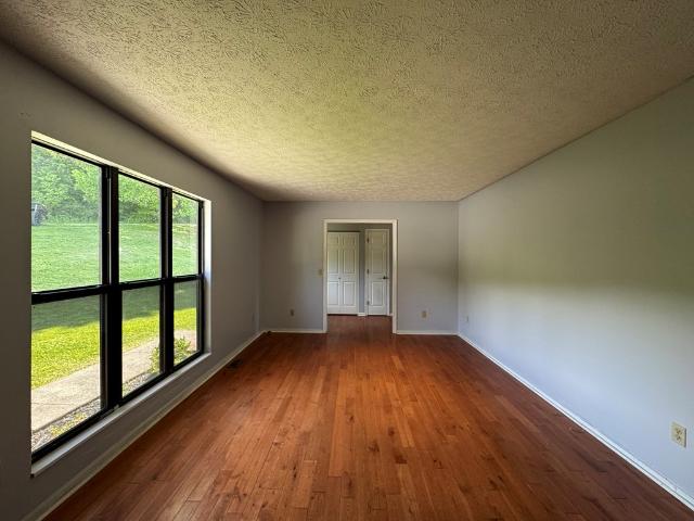 237 Glade Drive