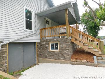 237 E Karnes Court