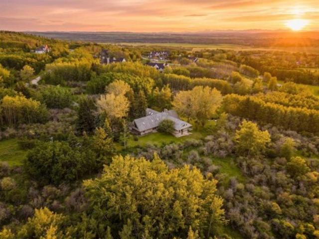 237 Escarpment Drive, Rural Rocky View County, AB, T3Z 3M8 Luxury House for sale | Listing ID A2322 | Royal LePage Carriage Trade Luxury Properties