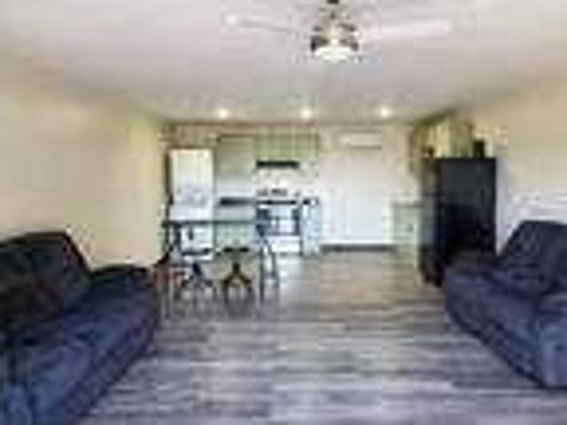 237 Kingsley Dr