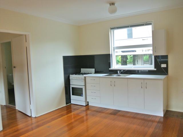 2/37 Loch Street
