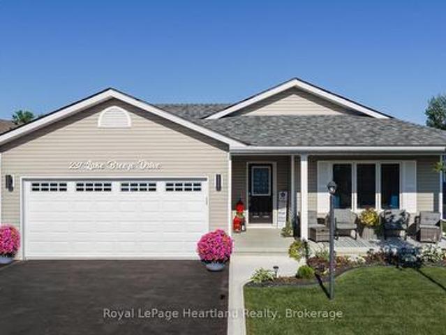 237 Lake Breeze Drive, Ashfield Colborne Wawanosh Colborne, ON, N7A 0C6 house for sale | Listing ID X13639 | Royal LePage