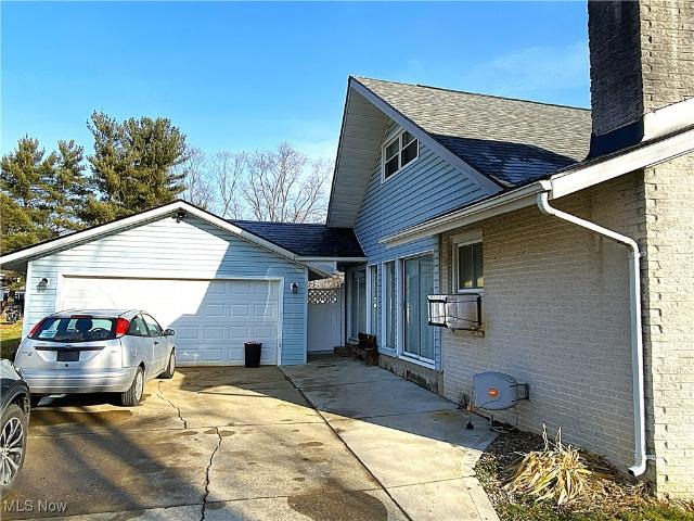 237 Montrose Way