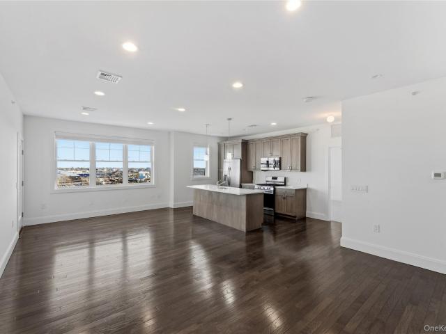 237 Marina Pointe Drive 237