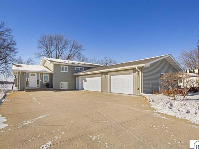 237 N Duck Lake Ave, Madison Lake, MN 56063