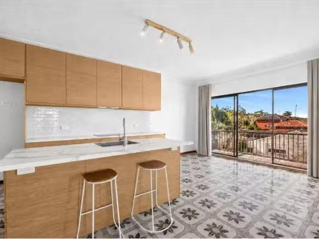 2/37 Pine Avenue, Narraweena House for rent Listed by Victori.