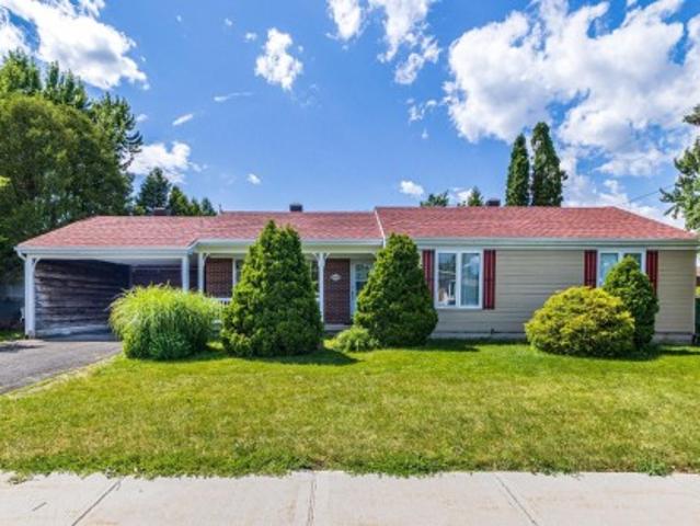 237 Rue Leber, Saint Constant, QC, J5A 1Y5 house for sale | Listing ID 10761 | Royal LePage