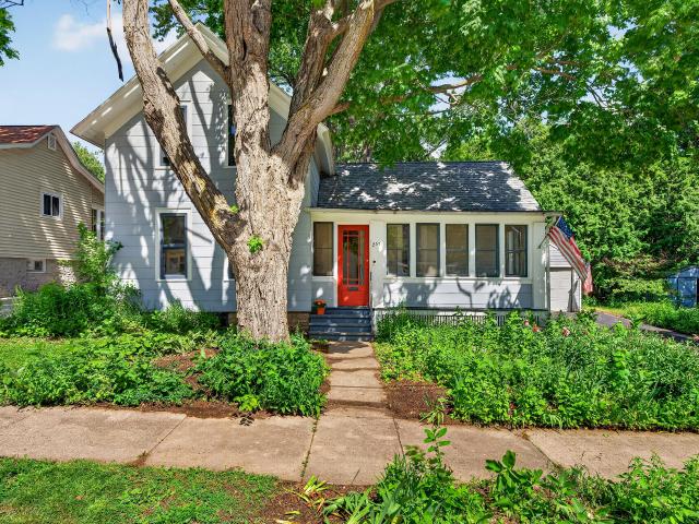 237 Waverly Pl
