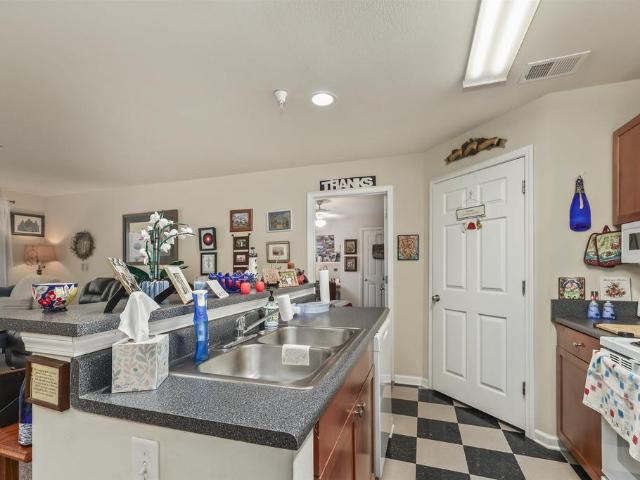 237 Yellowstone Dr # 6