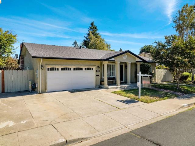 2384 Woodthrush Way
