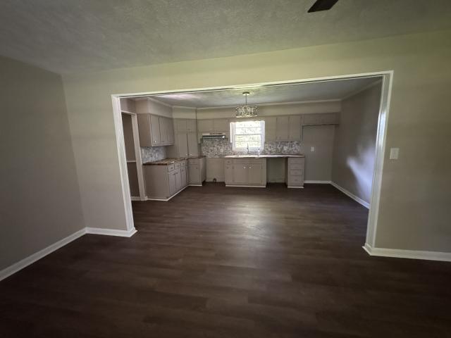 2385 Midway Rd
