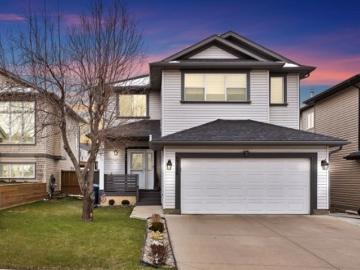 Fairways, Airdrie, Alberta - Garden, Fireplace