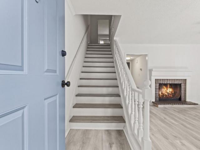 2387 Northlake Court NE