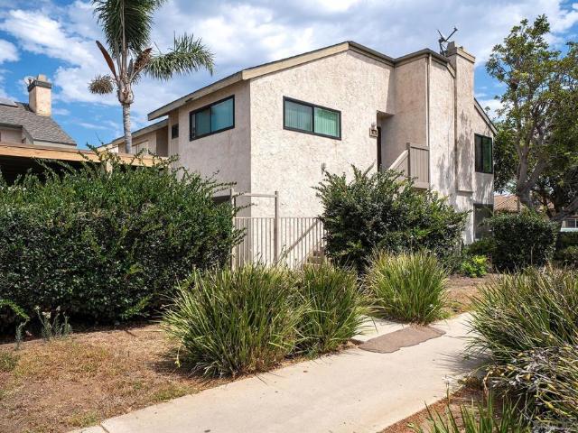 2388 Grand