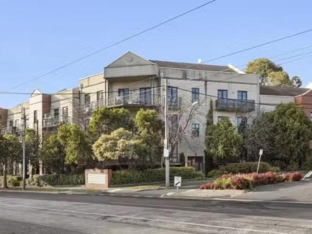 2/380 High Street, Kew VIC 3101 Apartment Auction