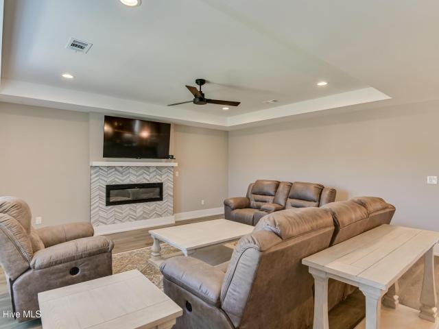 2382 Bundoran Drive