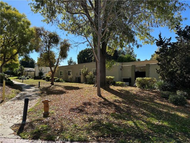 2382 Via Mariposa E, Unit D, Laguna Woods, CA 92637 | MLS #PW26017 MR