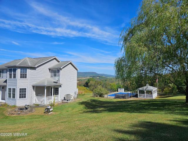 2382 Woodley Hollow Rd, Montoursville, PA
