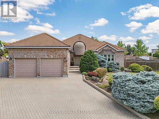 238 Bourbon Street, Vaughan, ON, L4L 6Z2 house for sale | Listing ID N13844 | Royal LePage
