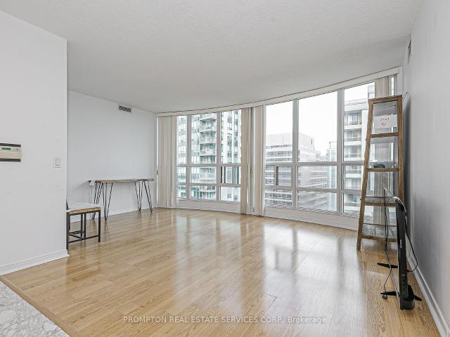 238 DORIS AVE – SUITE 2009, Toronto