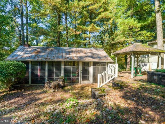 238 Fox Road