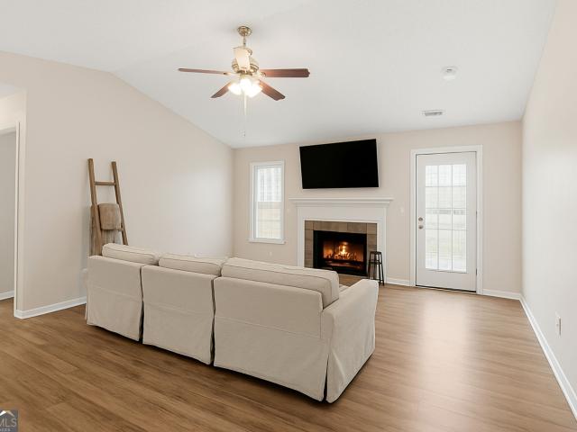 238 Ivy Hills Circle