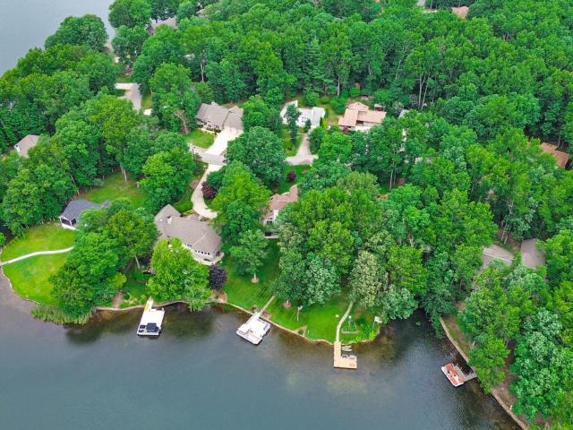 238 Lakewood Drive