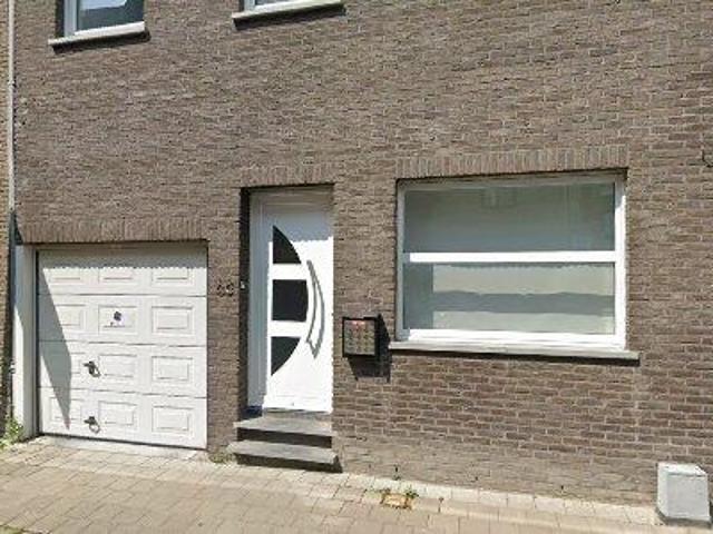 238 m2 apartment for rent in Wevelgem