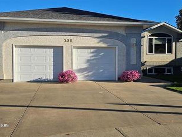 238 Mckay Court, Warman, SK, S0K 4S0 house for sale | Listing ID SK049108 | Royal LePage
