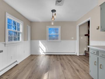 238 N Church Rd