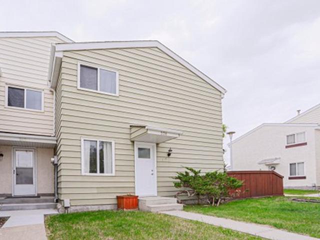 238 Primrose Gardens Nw, Edmonton, AB, T5T 0R1 townhouse for sale | Listing ID E4508 | Royal LePage