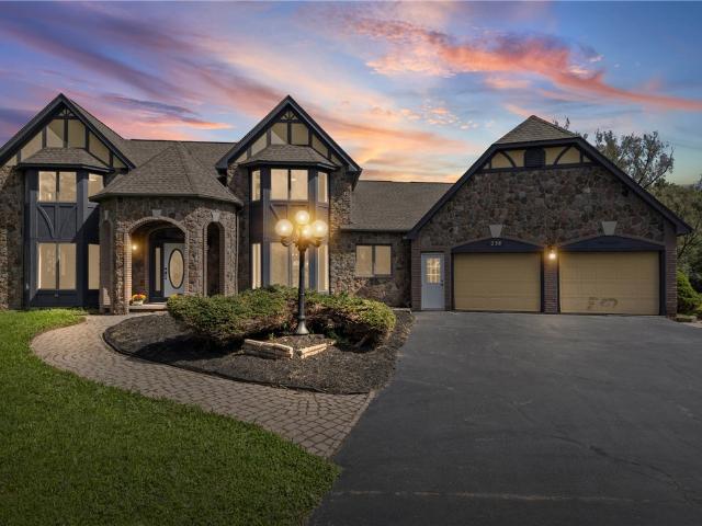 238 W Hill Est