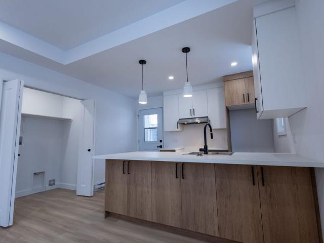 2395 Avenue Georges