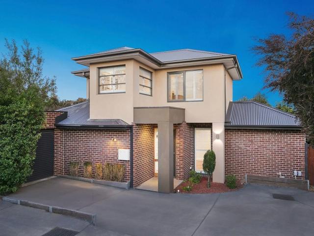 2/396 Stephensons Road, Mount Waverley, VIC 3149 Townhouse for Rent Ray White Mount Waverley