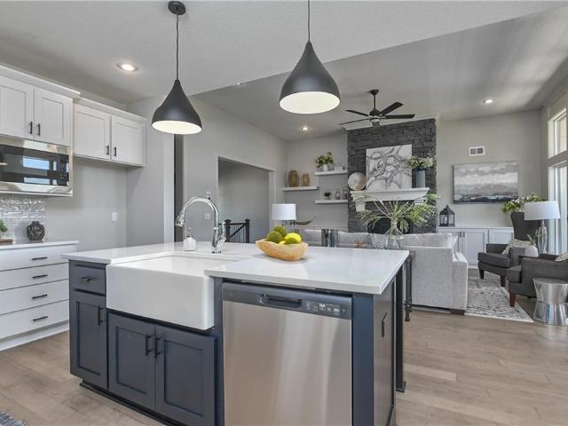 23903 Clearcreek Pkwy, Shawnee, KS 66226 | MLS #2618